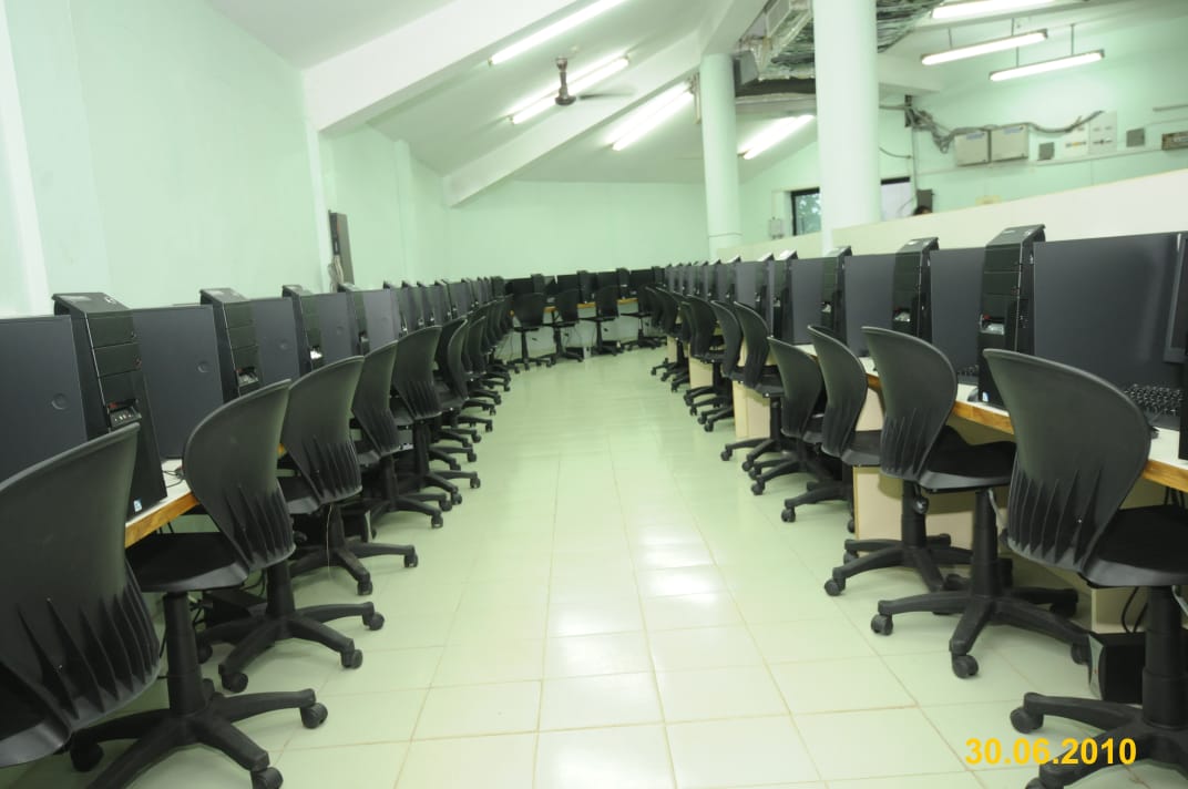 Computer Lab006
